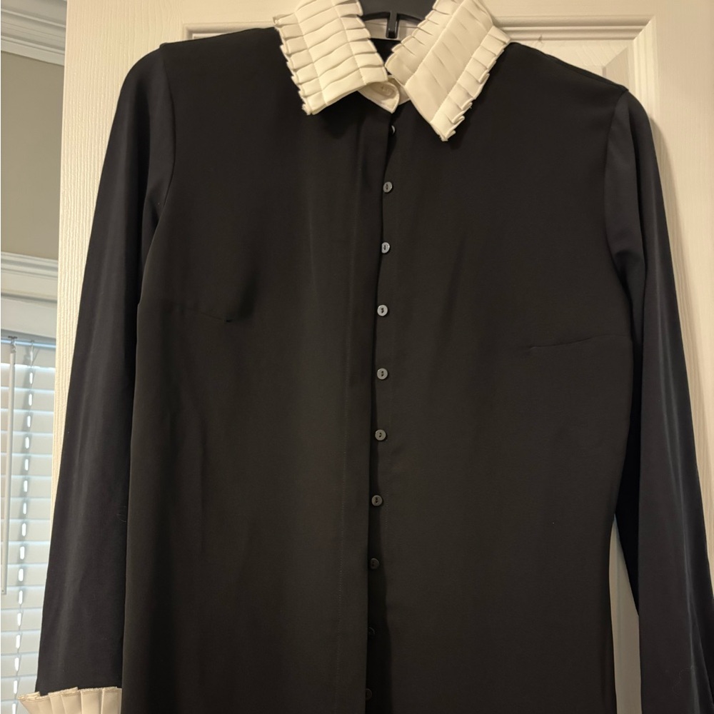 Anne Fontaine Elegant Black Blouse with White Cuffs